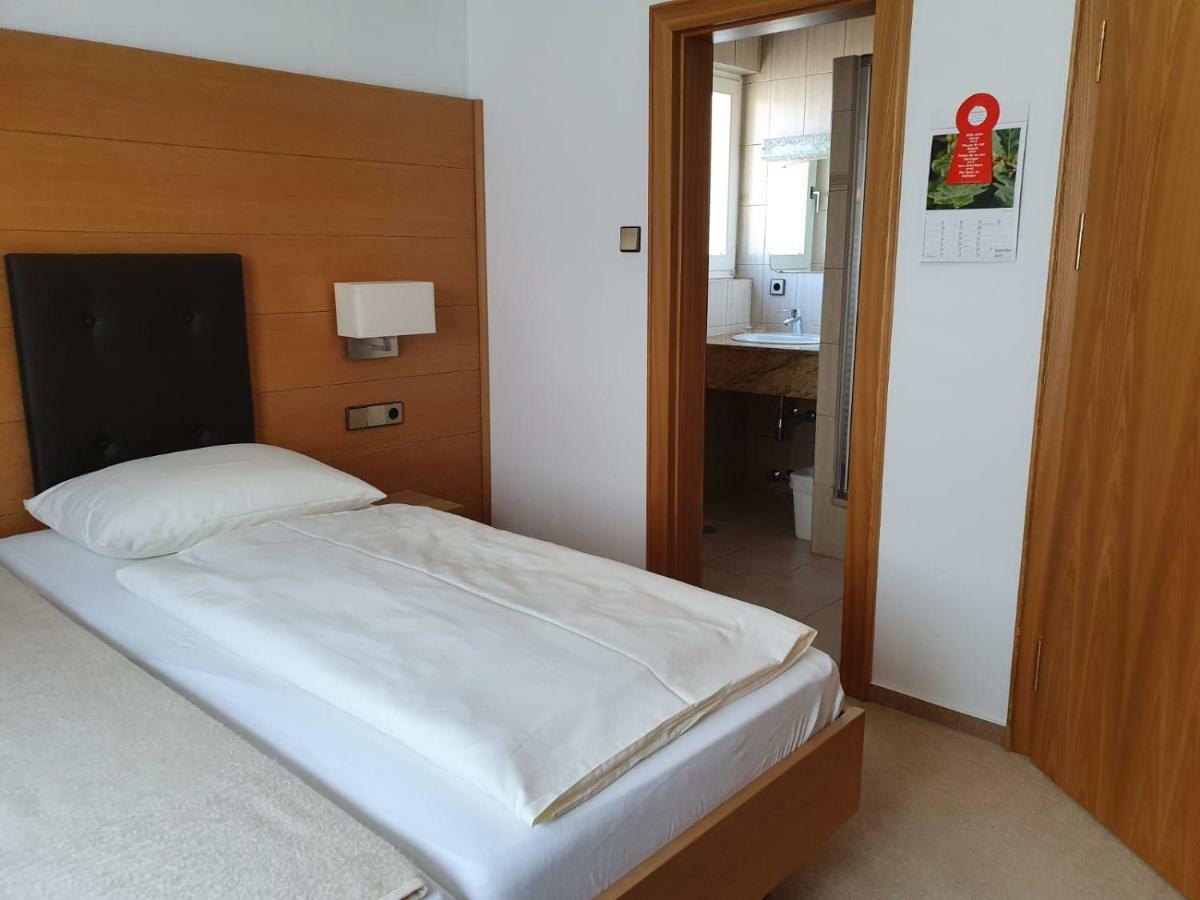 Hotel Gasthaus Adler 그로테르탈 외부 사진